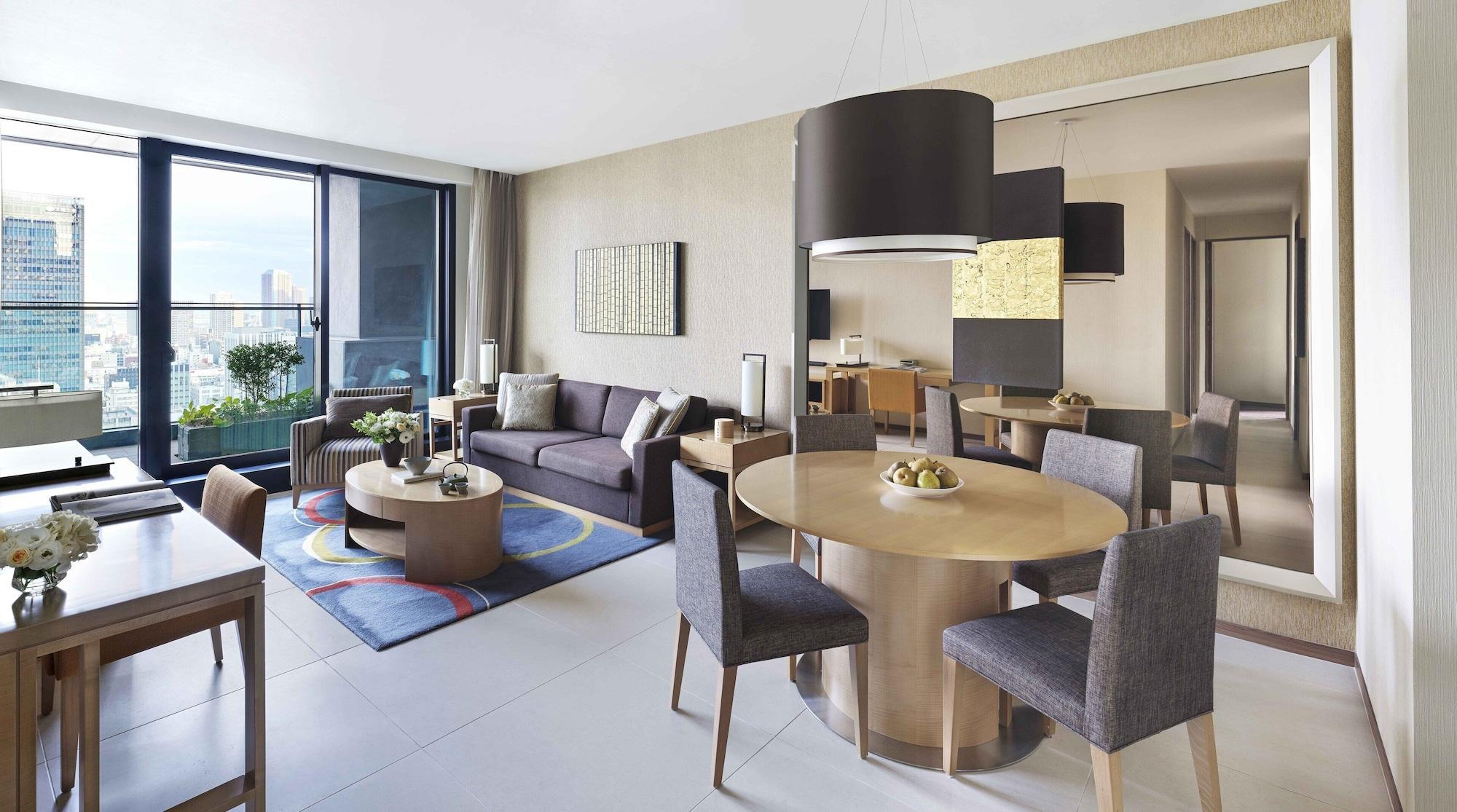 Oakwood Premier Tokyo Hotel Exterior foto A suite at the hotel