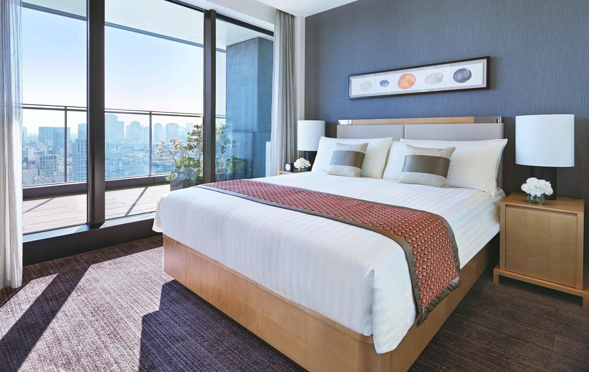 Oakwood Premier Tokyo Hotel Exterior foto A bedroom at the Westin